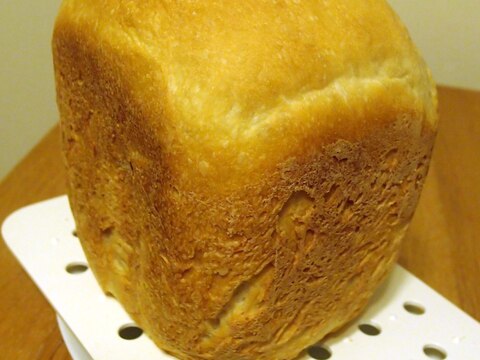 粉チーズとオリーブオイルの食パン(HB)